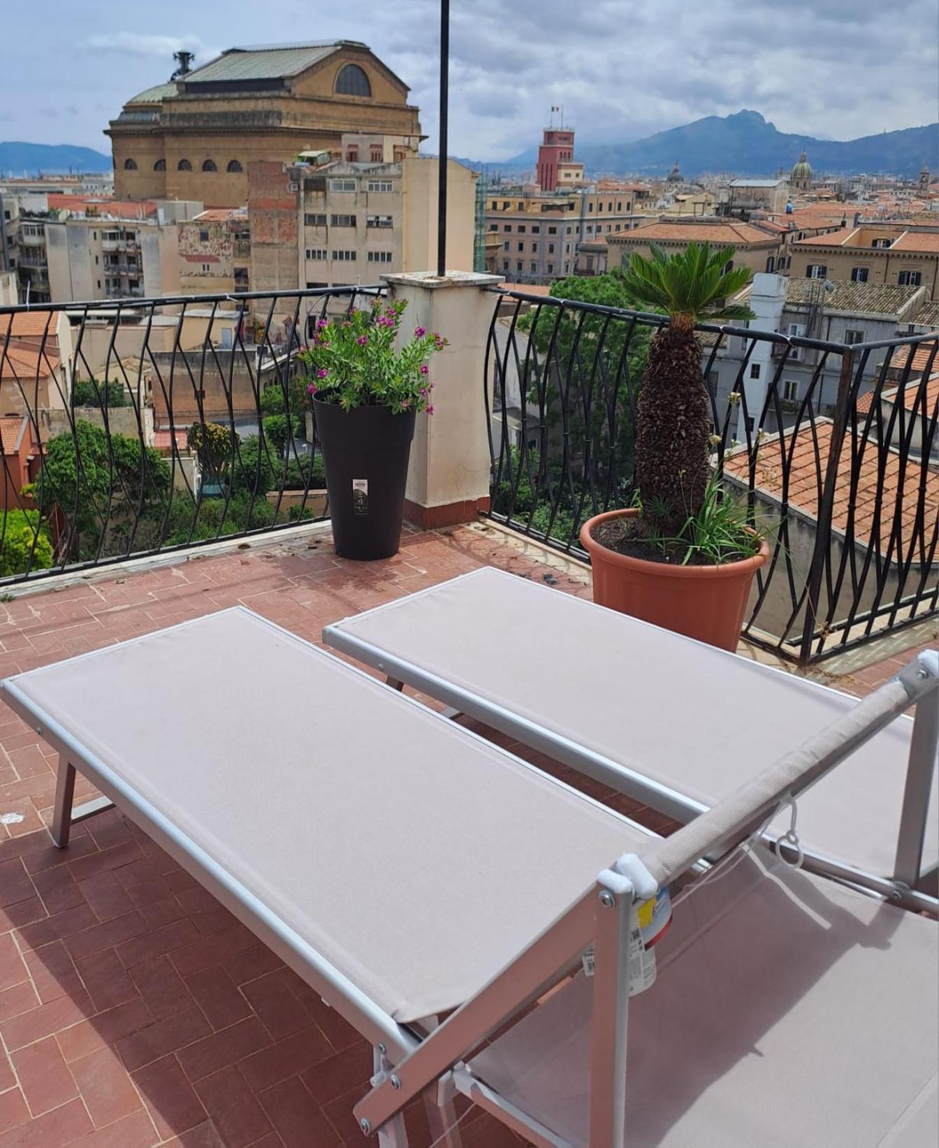 Residenza Paola Apartment Palermo Ngoại thất bức ảnh